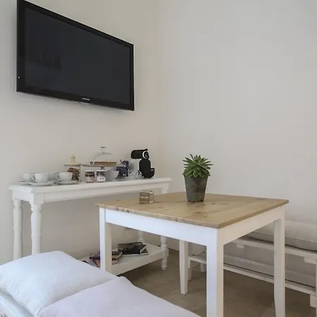 Nina Bed & Breakfast