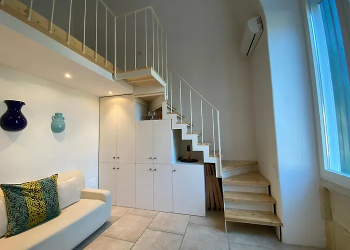 Nina Bed & Breakfast