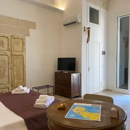 Nina Bed & Breakfast 3*